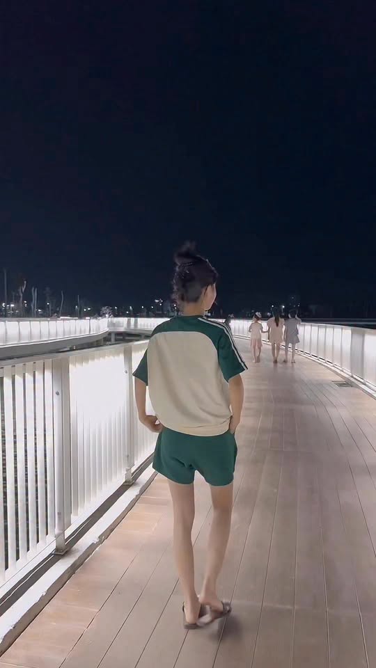 [🆕🇻🇳] Tran Thu Trang 👕 Top1Fashion 👗  Đồ nam bên acc nì Tran Thu Trang