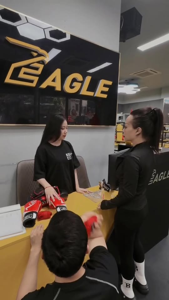 [🆕🇻🇳] Eagle Fitness & Yoga 255 Kim Ngưu 🧘 Top1Yoga 🤸🏻‍♀️ Kịch bản này tốn PT quá