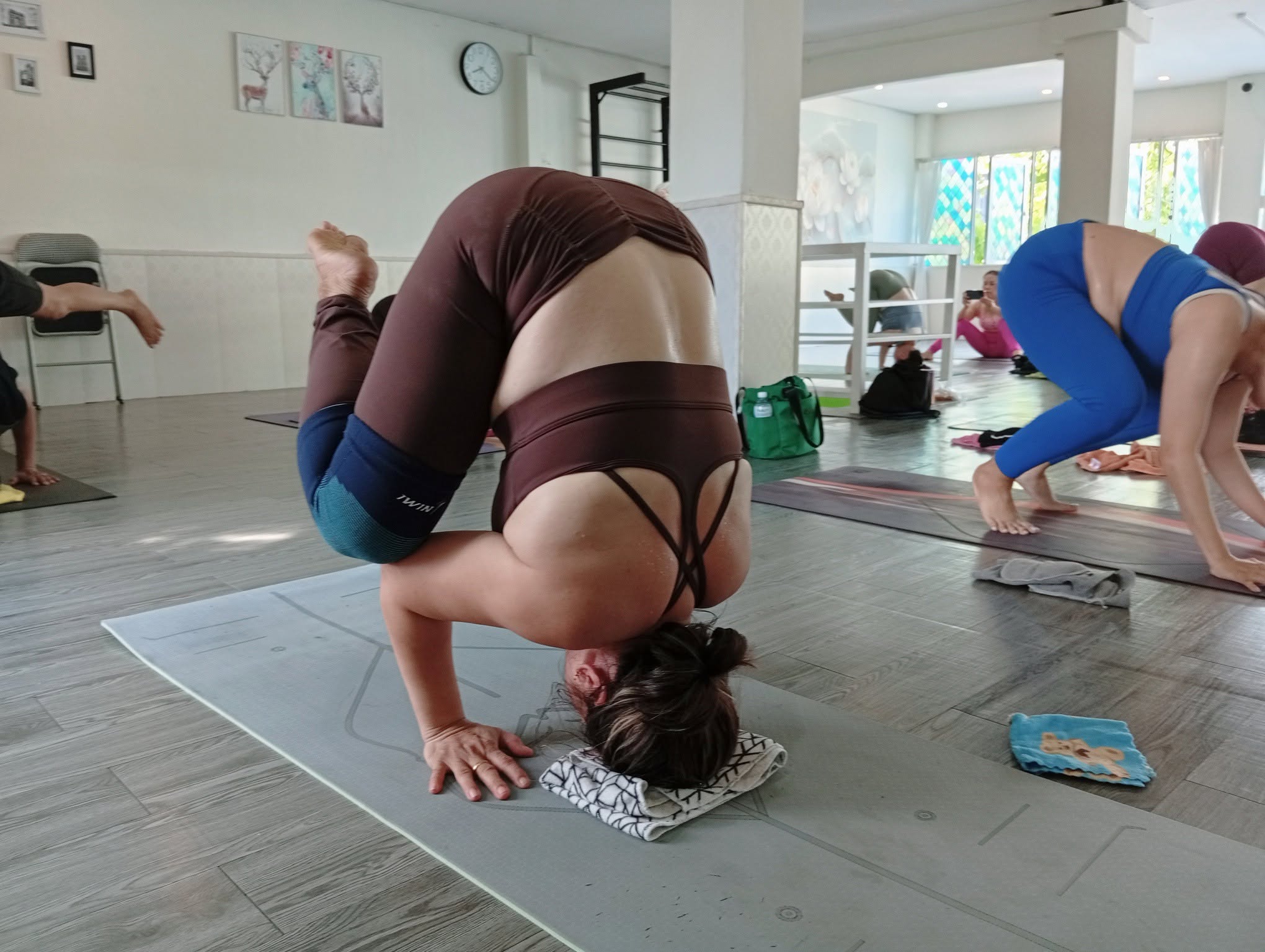 [🆕🇻🇳] Victory Yoga studio – Trung Tâm Đào Tạo HLV Yoga Quốc tế tại TP Hồ Chí Minh 🎨 Top1Designs ✨  V I C T O R Y  Y O G A  V I E T N A M

Cả nhà có biết tên tư thế này không ? Hãy thử sức cùng nhà #Vic nhé 
 #victoryyogavn #victoryyogastudio 
Hotline: 08