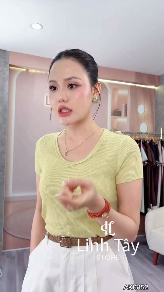 [🆕🇻🇳] LINH TÂY STORE – Cửa hàng quần áo nữ  👕 Top1Fashion 👗   Đẹp như này thì còn gì phải lăn tăn nữa ạ. Khách e Linh toàn mua 2 màu màu thay đổi thôi. Mềm mịn, co giãn nên mặc thoải mái vô cùng!!
 HÀNG SẴN 254 CẦU GI