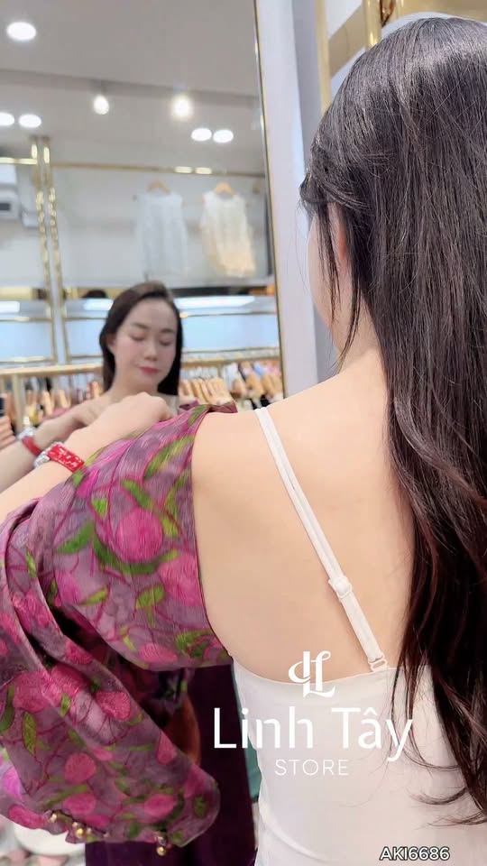 [🆕🇻🇳] LINH TÂY STORE – Cửa hàng quần áo nữ  👕 Top1Fashion 👗   Nhanh qua với em không là hết hàng luôn ạ #linhtaystore #aki6686
 HÀNG SẴN 254 CẦU GIẤY – HÀ NỘI 
——————-
LIÊN HỆ: 
 Zalo:  0966683595 
 Linh T