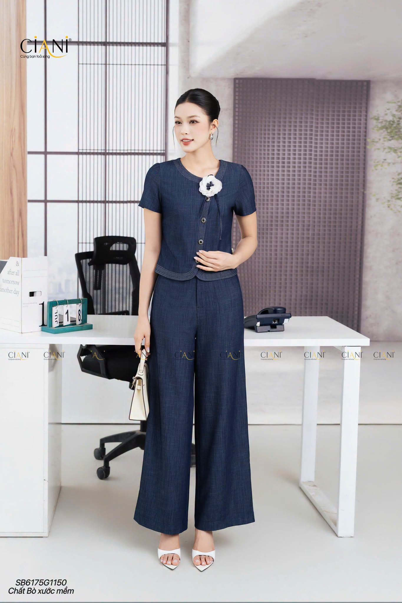 [🆕🇻🇳] Sơn Pha Fashion – Chuyên viên tạo phong cách thời trang  👕 Top1Fashion 👗    Chuẩn bị cho mùa công sở với một set đồ vừa thanh lịch vừa thoải mái. 
      Set BỘ chất bò xước mềm mang đến vẻ ngoài chỉn chu nhưng vẫn nhẹ nhàng, hiện