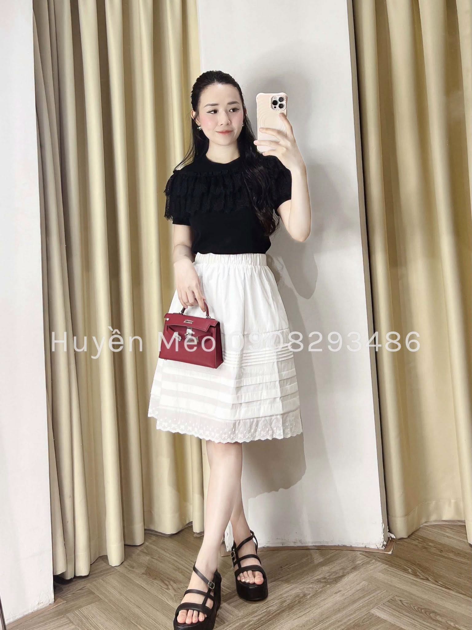 [🆕🇻🇳] TỔNG KHO ĐẸP SHOP 👕 Top1Fashion 👗  E mê cv này dá mannn chất mềm nhẹ siu thích mặc đi làm đi chơi đều xinh  sẵn cv #1150k ạ
Áo ren xinh sẵn đen/vàng chất thun ren mềm đẹp #1200k