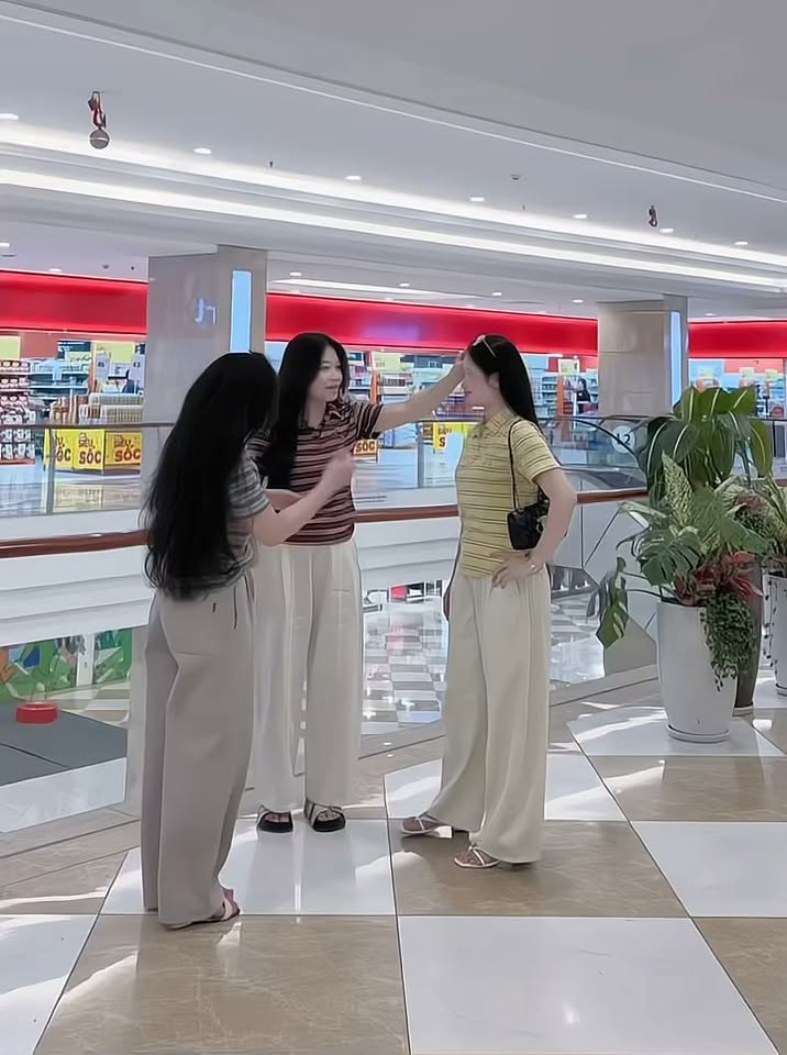 [🆕🇻🇳] Store Thu Trần – Thời Trang Nữ – Mỹ Phẩm TL  👕 Top1Fashion 👗   Chiếc Kaki mặc nhẹ thoai mái lắm luôn
nguyên set chỉ bằng hai ly tra sua thoai 

#xuhuong #kaki