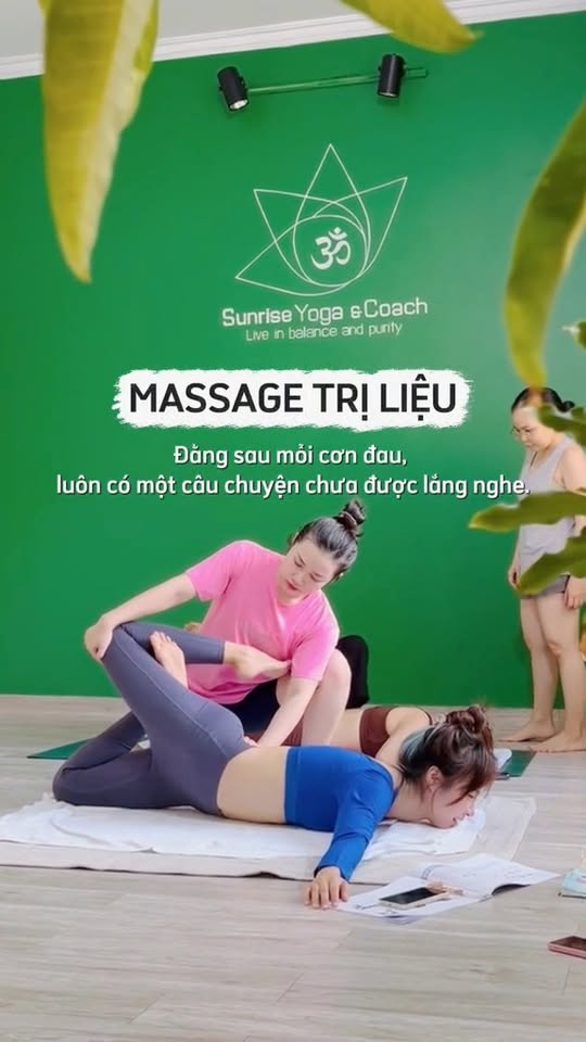 [🆕🇻🇳] Sunrise Yoga & Coach – Yoga trị liệu – Dinh dưỡng trị liệu  – Health Coach – Life coach – Yoga trị liệu 🧘 Top1Yoga 🤸🏻‍♀️ Có những cơn đau … không bắt đầu từ cơ bắp.�Mà từ những cảm xúc và thói quen mà chúng ta đã mang theo quá lâu. #massagetrilieu #massagetherapy #SYC #sunr