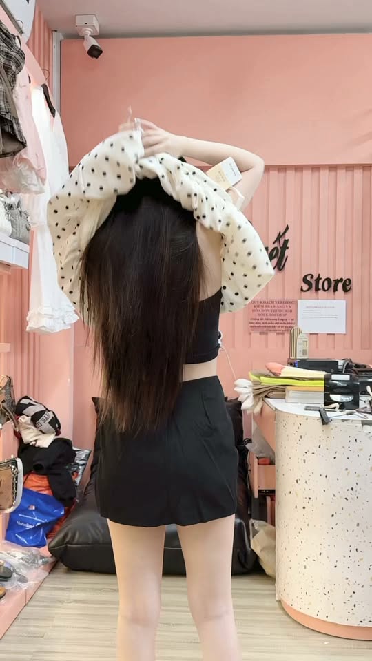 [🆕🇻🇳] Ánh Tuyết Store – Quần Áo Thời Trang Nữ Giá Rẻ  👕 Top1Fashion 👗   Set váy áo dây chấm bi nơ xinh lắm
Size sm